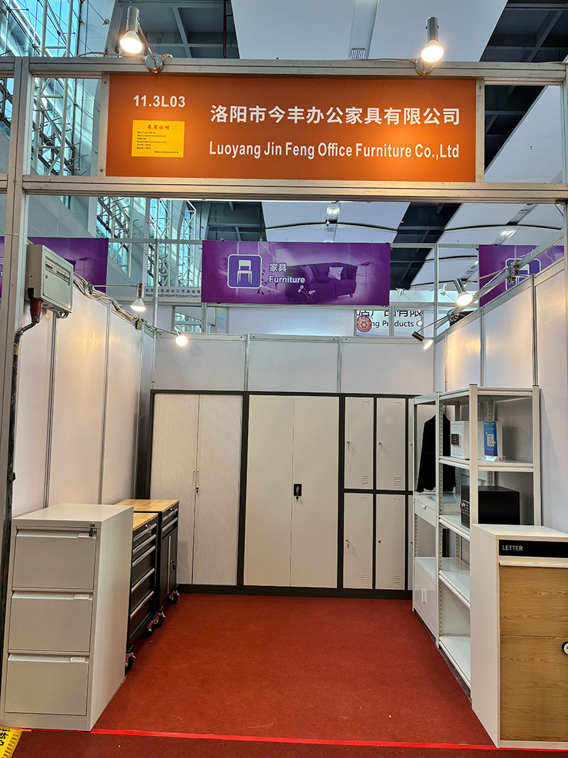 The 136th Canton Fair - Luoyang Hefeng Office Furniture (1)